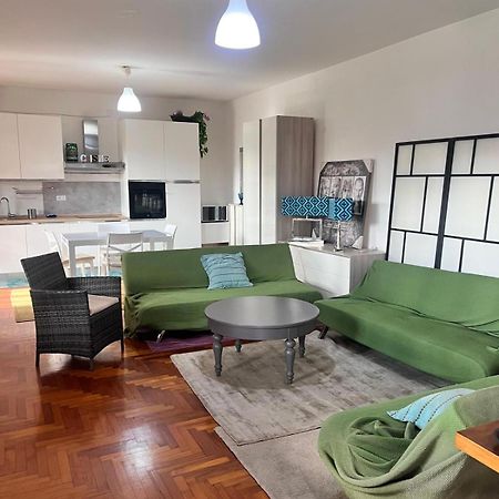Casa Di Zoe Apartment - Punto Di Sosta X Bikes Auto E Moto A 20 Minuti Dall'Autostrada - Parcheggio Privato - Giardino Con Barbecue - Civita Castellana Buitenkant foto
